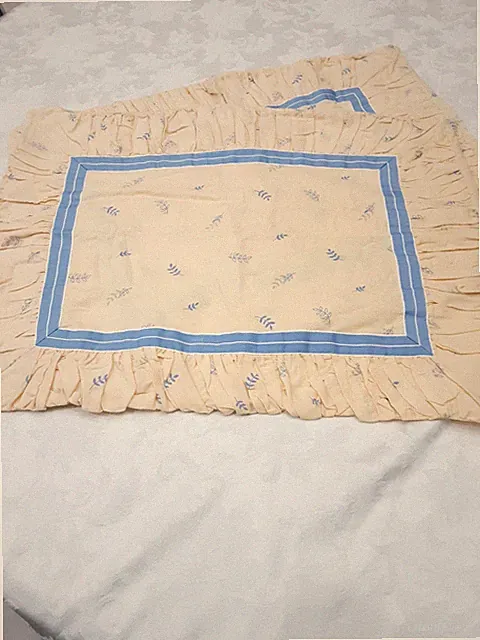 LAURA ASHLEY Pillow Case Shams Standard Covers Buttercream Yellow Blue Set Of 2
