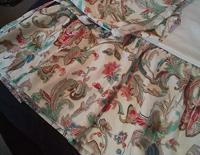 Ralph Lauren Antigua Jacobean King Size Bed Skirt Floral Botanical Split Corner