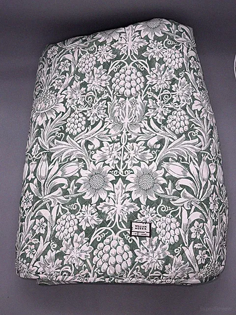 William Morris Sunflower Evergreen Quilt Green Coverlet Botanical Queen NWOT