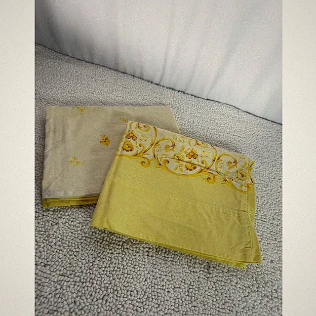 Yellow Floral Pillowcases Vintage Classic Botanical Pattern